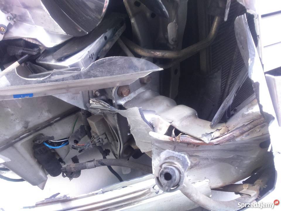 Toyota Avensis uszkodzona śląskie Sosnowiec