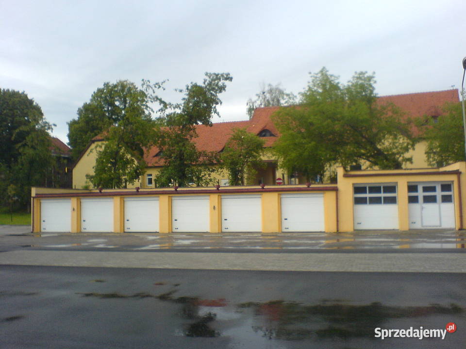 Drzwi Segmentowe Garażowe z Napędem Elektrycznym