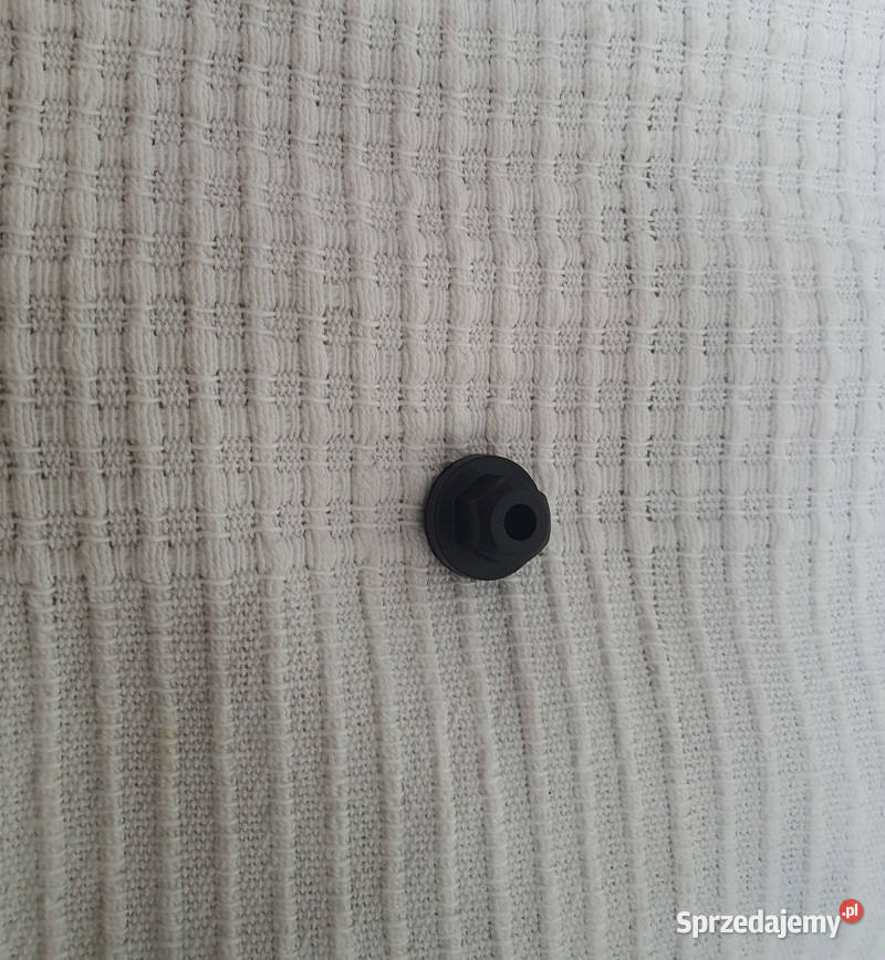 NOWA Spinka Nakrętka Plastikowa Tylnego nadkola Nadkola wielkopolskie Poznań