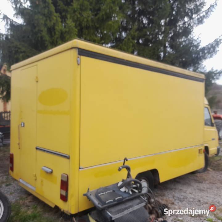 Mercedes mb 100 mobilny sklep złoty Frampol