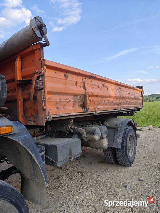 Samochód ciężarowy MAN 18284