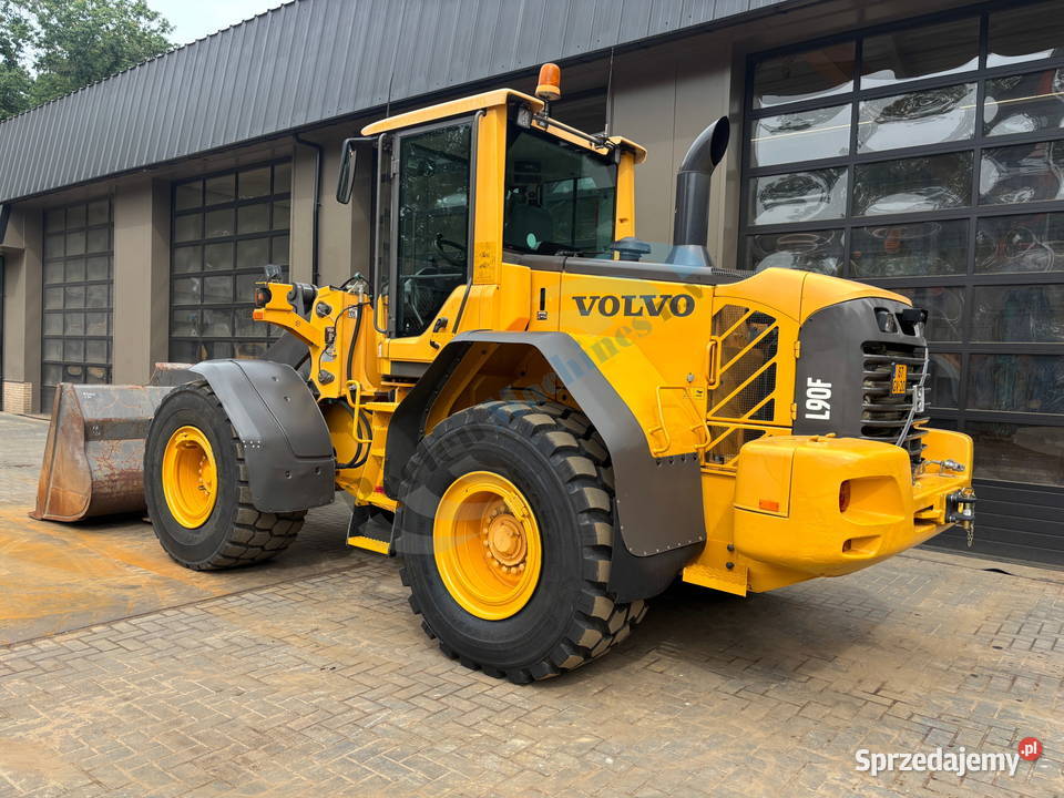Ladowarka kolowa lVolvo L 90 F Warszawa