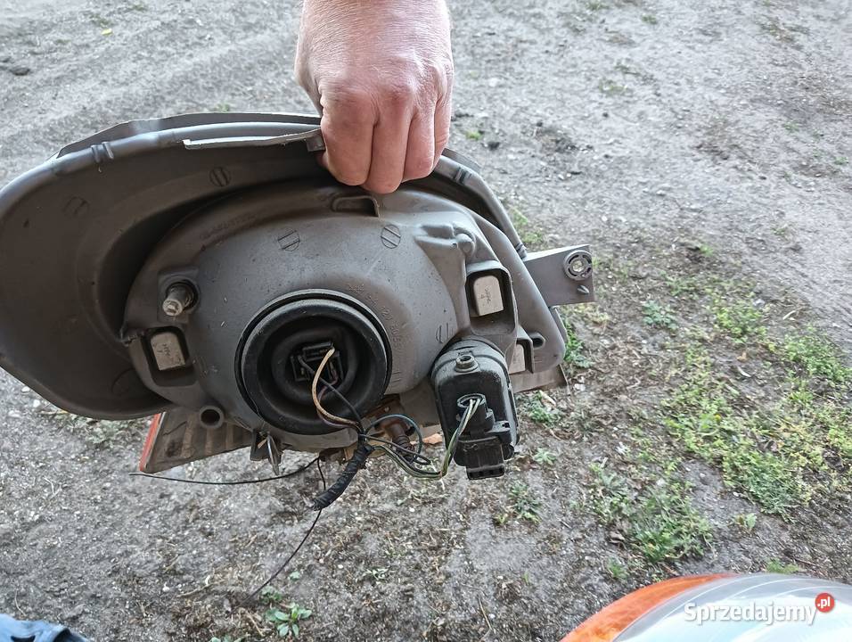 Lampy Trafic Vivaro Primastar komplet kompletne wielkopolskie