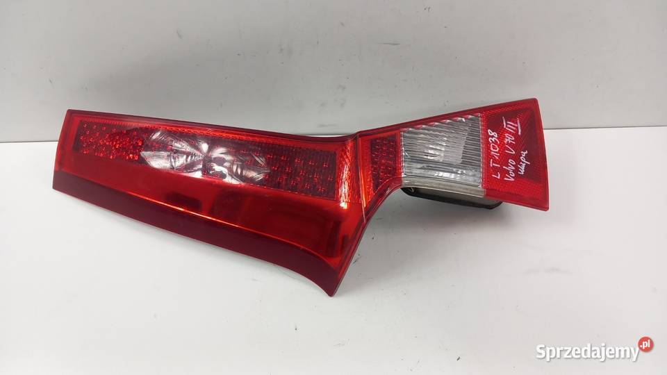 VOLVO V70 III KOMBI LAMPA TYŁ LEWA W KLAPĘ wielkopolskie Zbierkowo sprzedam