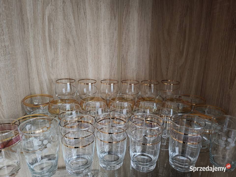 Kieliszki szklanki dużo tego Tychy