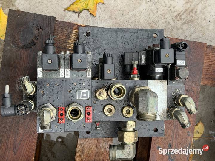 Rozdzielacz hydrauliczny czteosekcyjny sprzedam