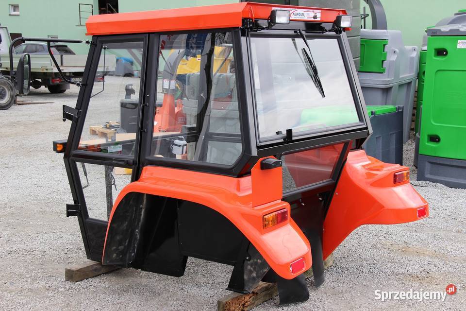 Kabina do ciagnika C360 C 360 z błotnikami Koja nieuszkodzony kujawsko-pomorskie Rogóźno