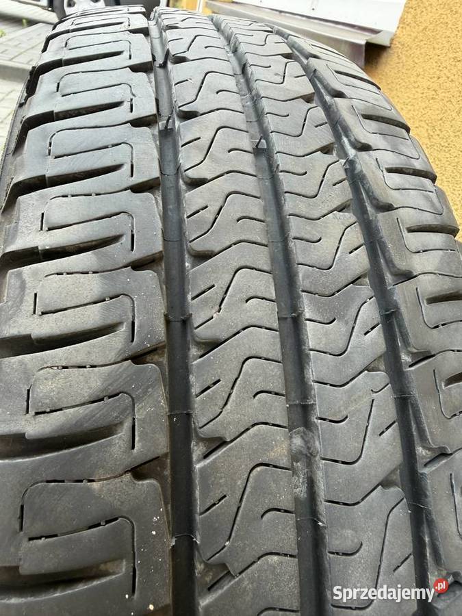 Opony kpl kamper 21570R15CP Michelin Trąbki