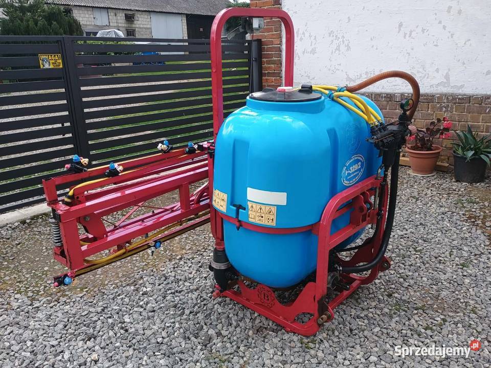 Opryskiwacz zawieszany Biardzki 400l lance 12m Zawieszane