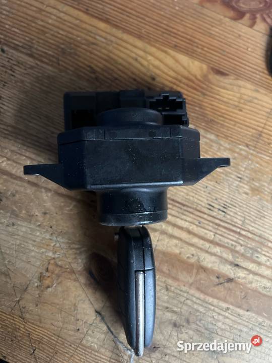 Stacyjka z kluczykiem audi a6c6 4f0909131d Części samochodowe sprzedam