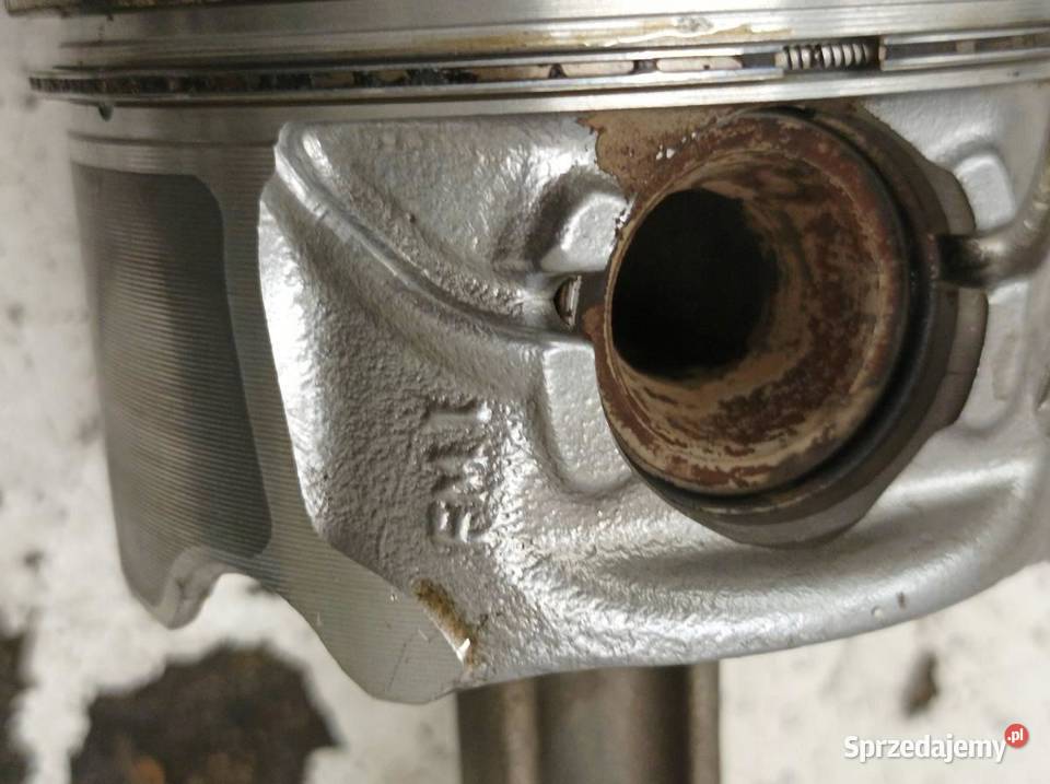 TŁOK KORBOWÓD 2017 1R0 N053E B47 20 D Bmw Seria osobowe