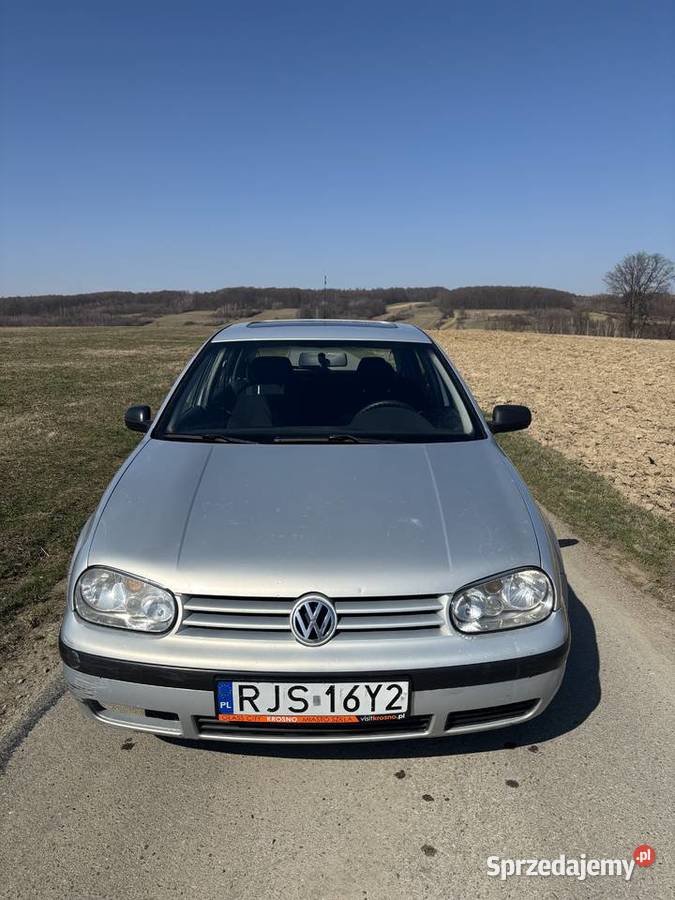 Golf 4 14 benzyna Rok produkcji 1998 Jasło sprzedam