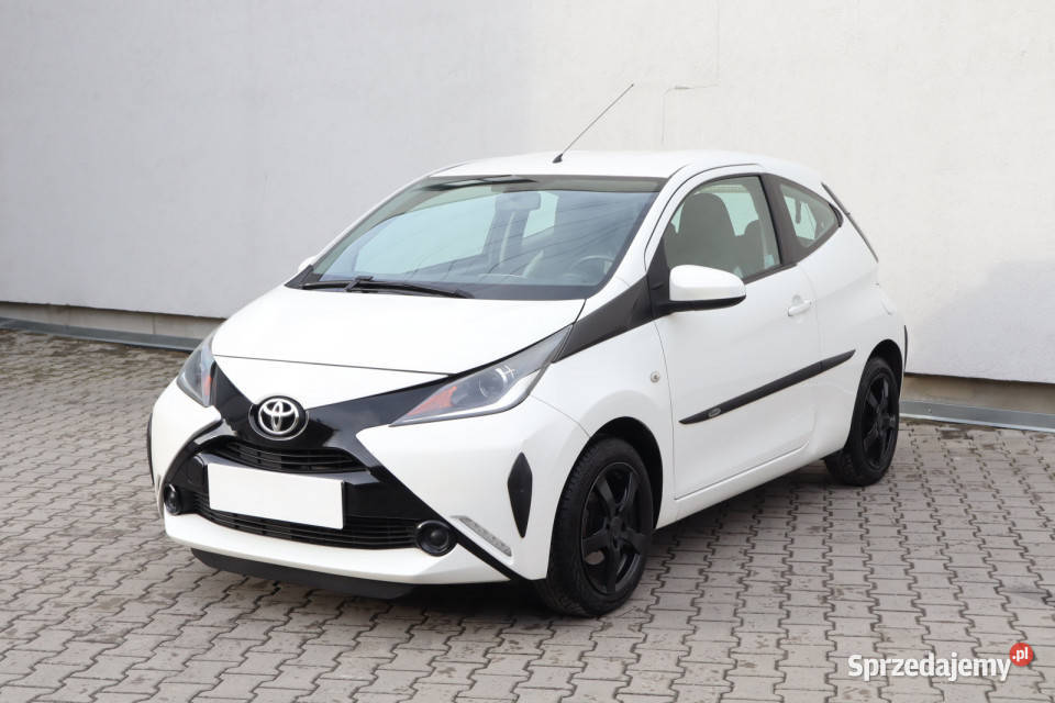 Toyota Aygo 10 VVTi Hatchback Zabrze