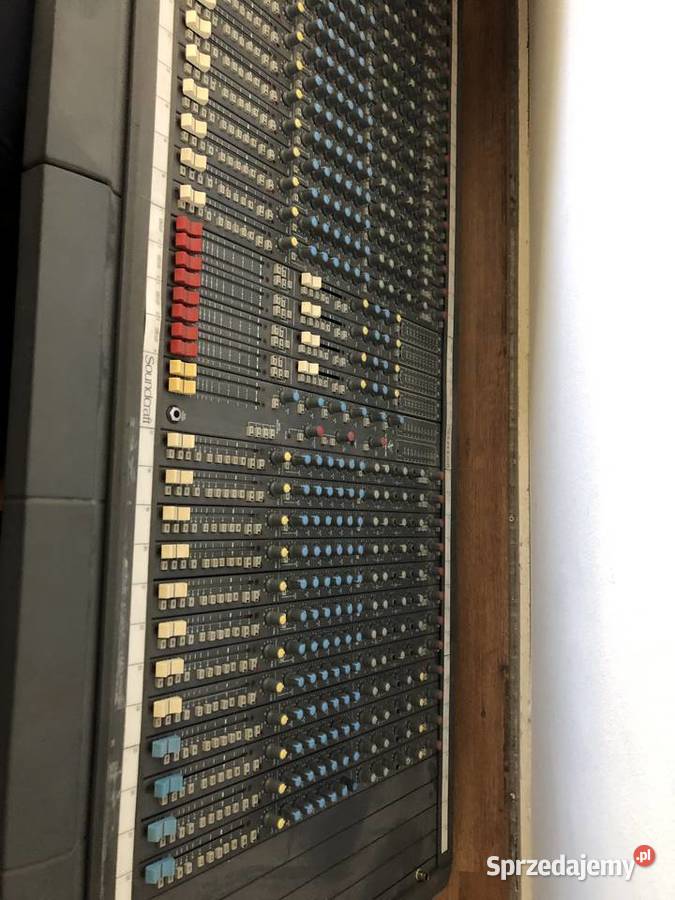 Mikser koncertowy Soundcraft Avenue case 28 warmińsko-mazurskie