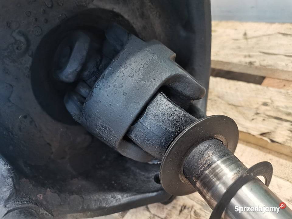 Zwrotnica prawa Lamborghini R6 150 Carraro Wilkowo