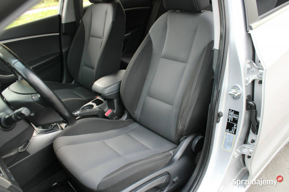 Hyundai i30 Bezwypadkowy bogata wersja wspomaganie kierownicy Gliwice
