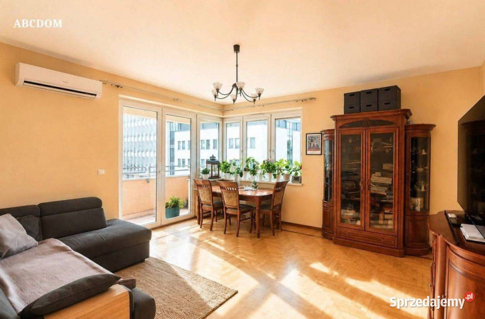 Kluczborska 2 pokoje z balkonem w apartament Kraków