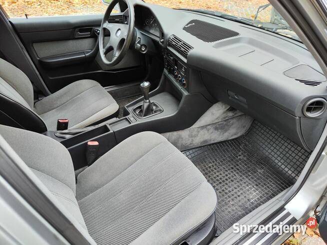 KLASYCZNE ZADBANE BMW e34 520i Lachs Silver Bytom sprzedam