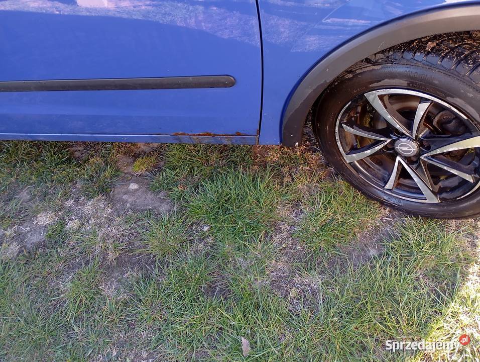 Opel Corsa C 10 benzyna 2004