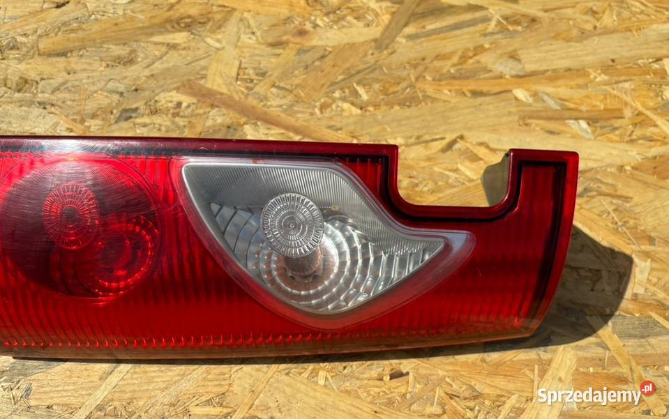 8200419945 Lampa prawa tył RENAULT KANGOO II EU wielkopolskie Międzychód