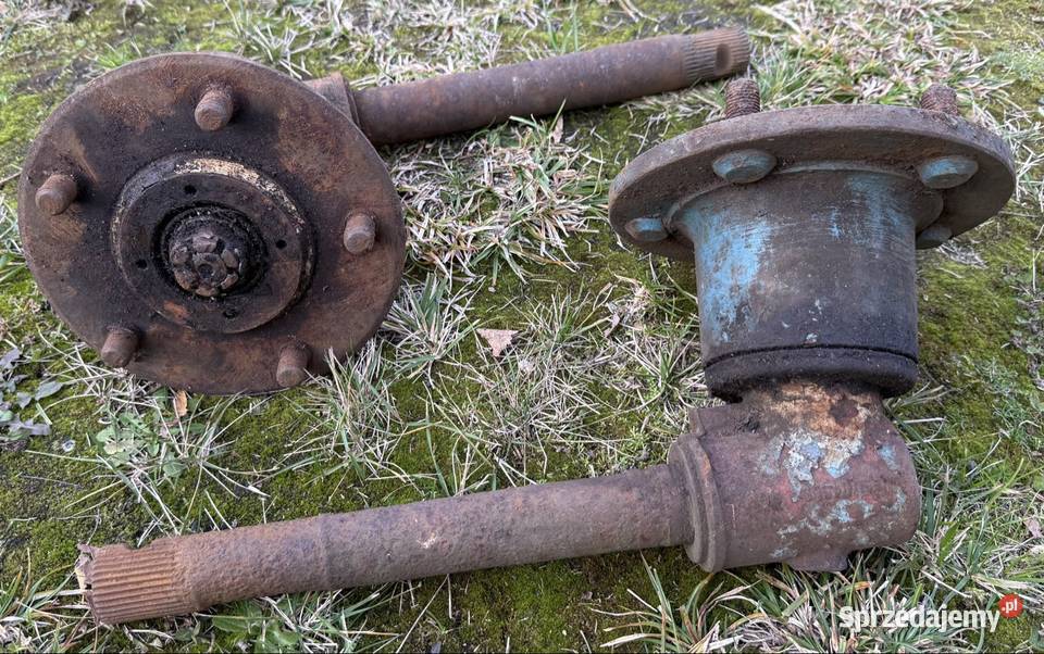 Zwrotnice kompletne razem z piastami do Ursusa Do ciągników śląskie Lubliniec