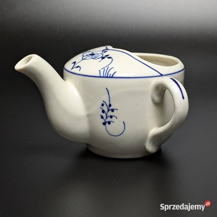 Filiżanka z dzióbkiem z XIX wieku dolnośląskie Legnica