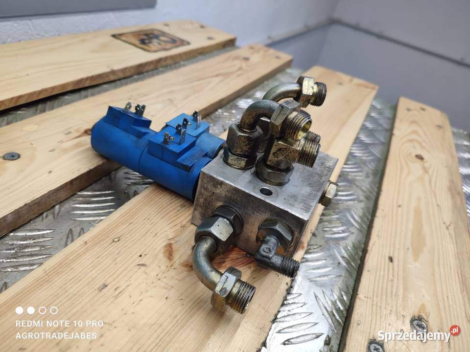 Sekcja rozdzielacza hydraulicznego Wilkowo