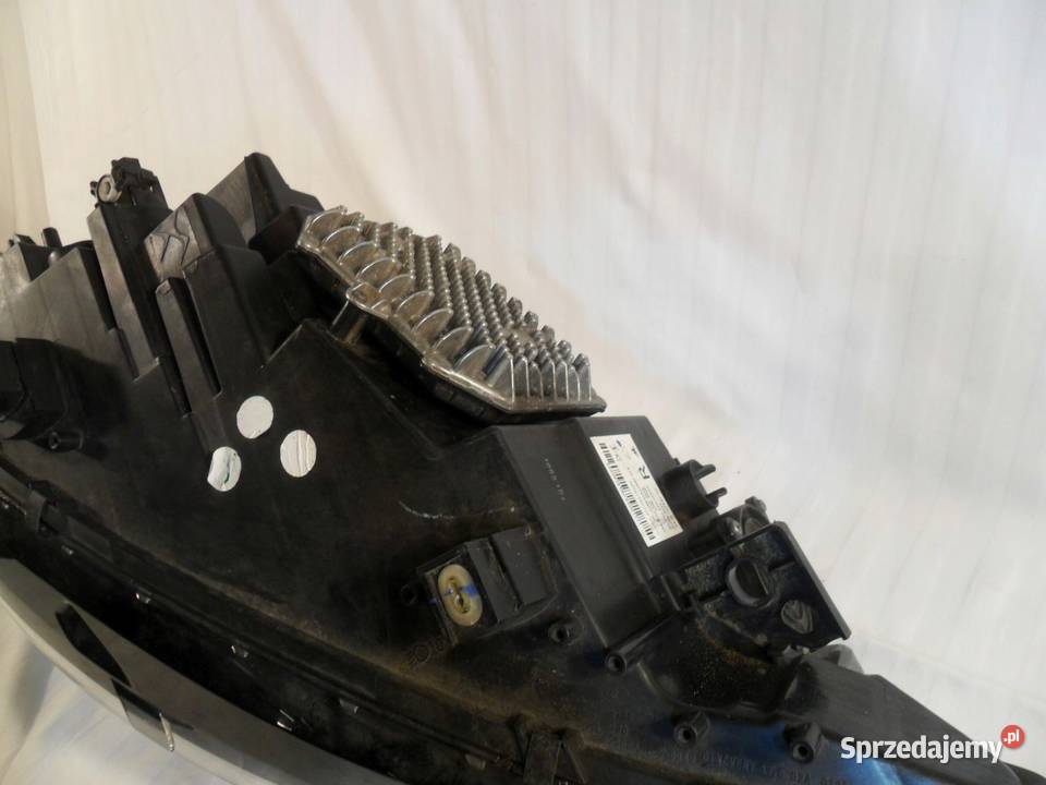 Citroen DS7 Crossback reflektor prawy przedni wielkopolskie