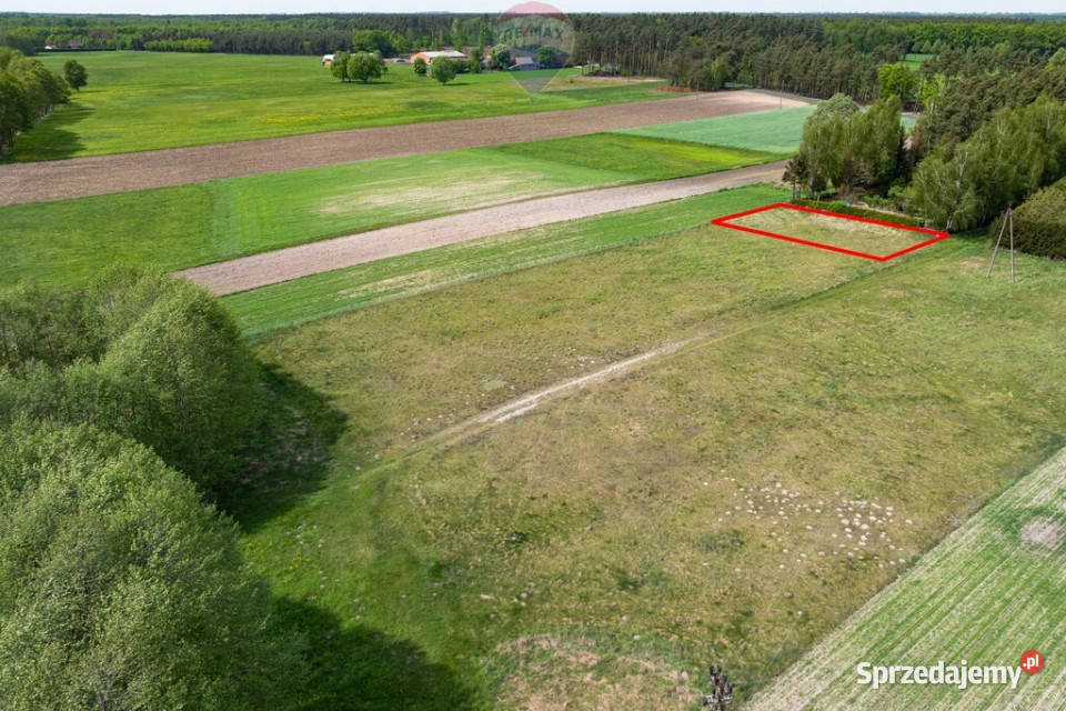 Wiosna malownicza spokojna okolica miniosiedle