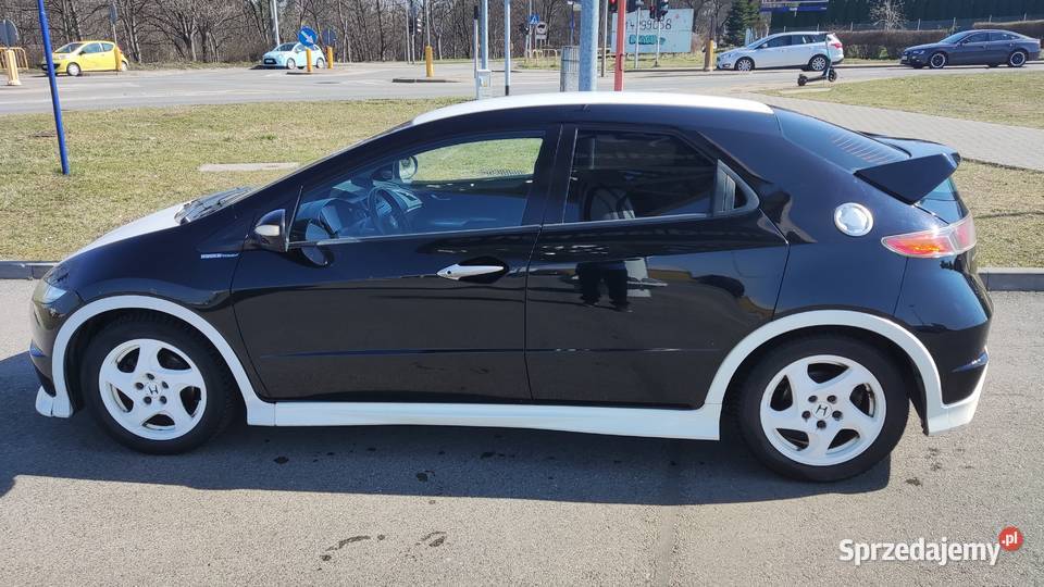 Honda Civic viii UFO 14 CD Tarnowskie Góry
