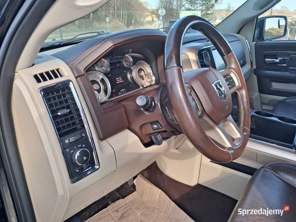 Dodge Ram Longhorn1500 CrewCab 4x4 57 hemi nieuszkodzony