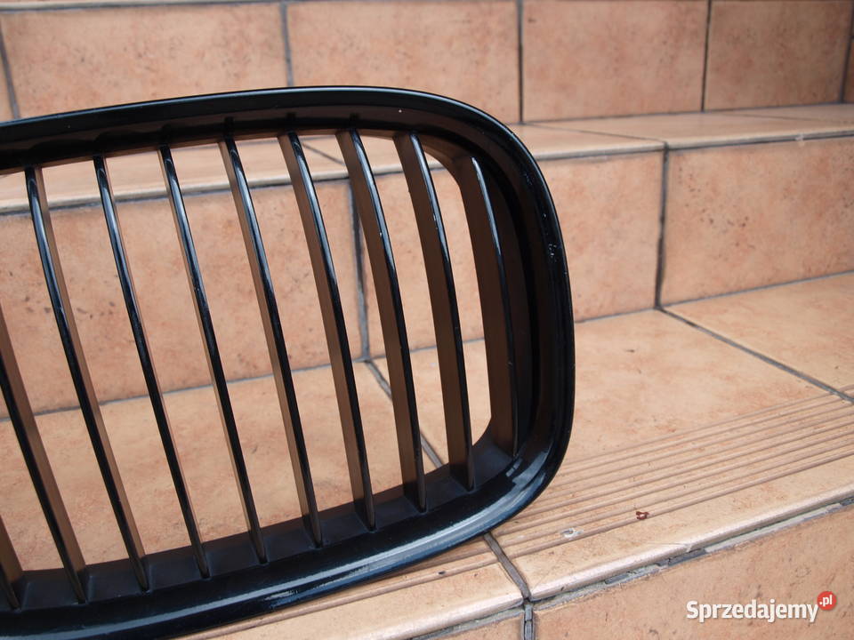 BMW 7 F01 F02 grill atrapa przód prawa czarny Karoseria Kalisz