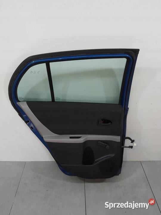 DRZWI LEWE TYŁ 8T0 Toyota Yaris II 20052011