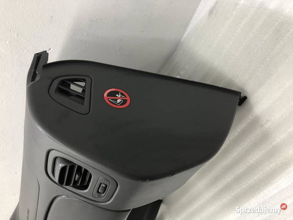 DESKA ROZDZIELCZA KOKPIT NISSAN NP300