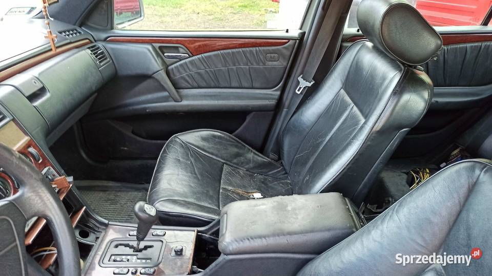 Mercedes E klasa w210 fotele kanapa skóra czarna Olesno