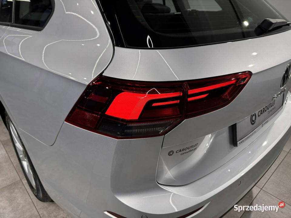 Volkswagen Golf VAT 23 Variant Life 15TSI mHEV aluminiowe felgi