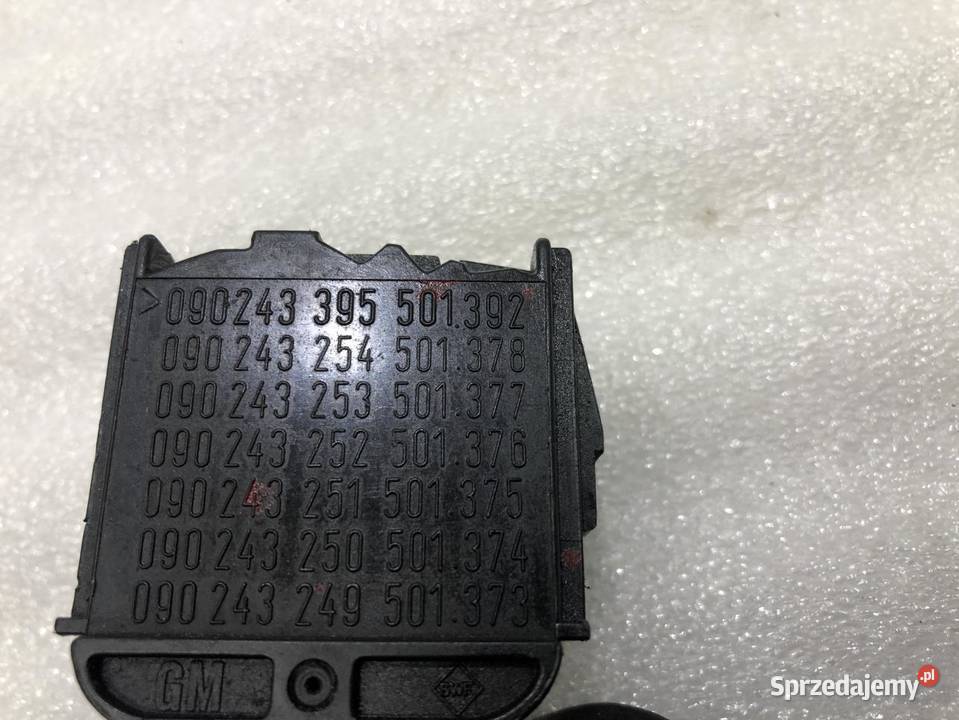 PRZEŁĄCZNIK WYCIERACZEK TOYOTA YARIS 501392 osobowe wielkopolskie