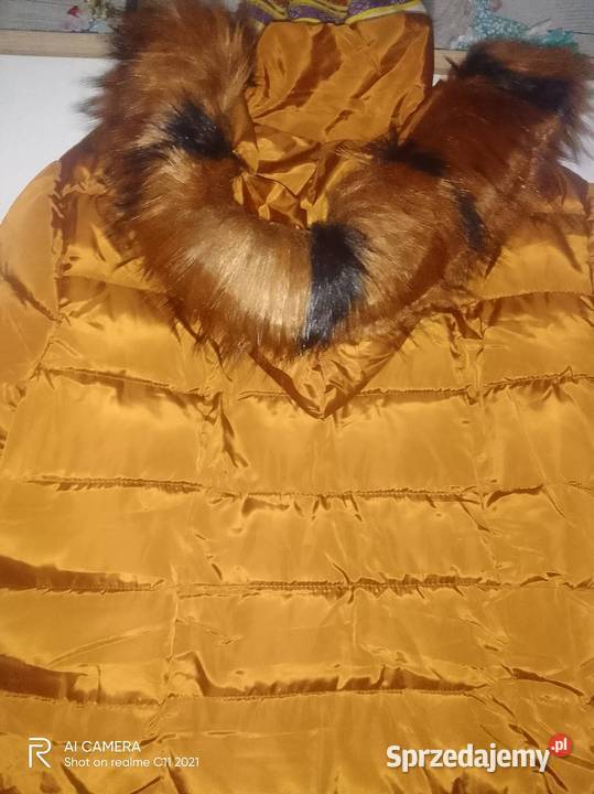 Piękny pikowany płaszcz z kapturem Kurtki i płaszcze Poznań