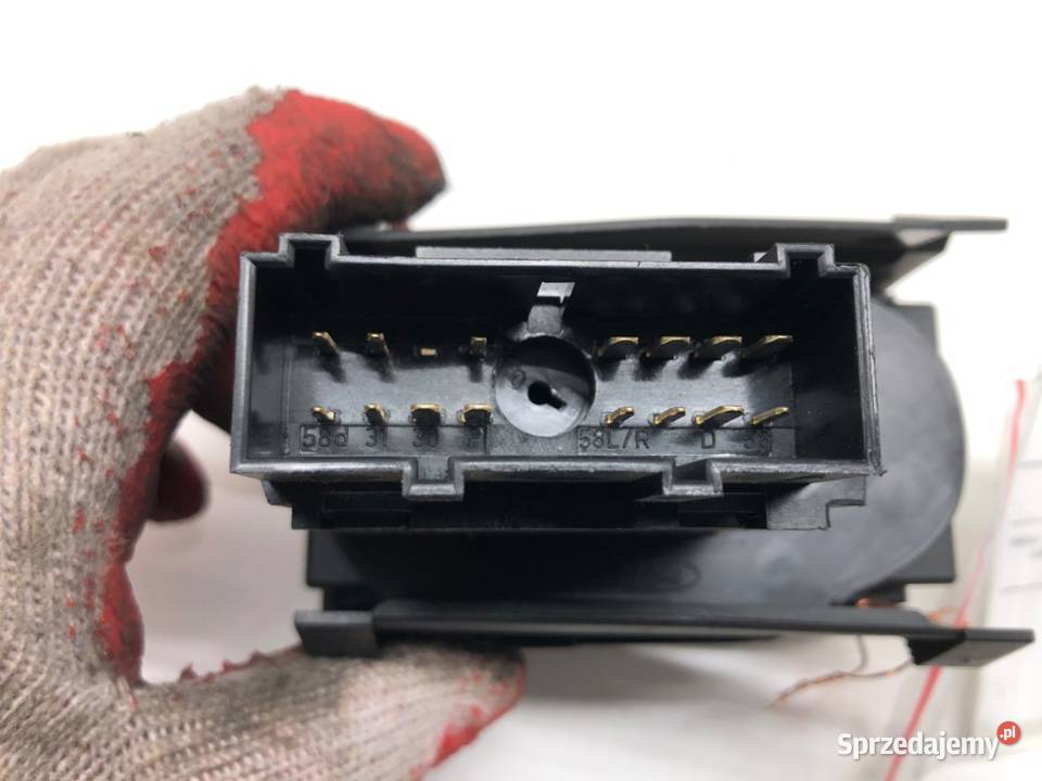 WŁĄCZNIK ŚWIATEŁ FORD FOCUS II 4M5T13A024EA 0413 osobowe sprzedam