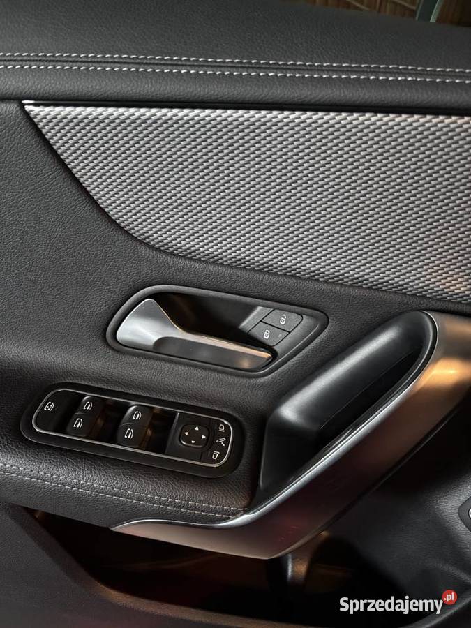 Bezwypadkowy stan salonowy MercedesBenz CLA 180 Wieluń