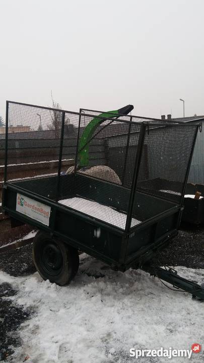 Ciągnik AGT 835 z kabiną przyczepa pług