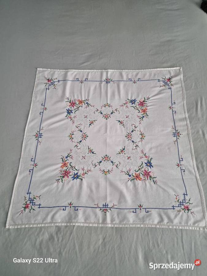 Serweta ręcznie haftowana Skierniewice