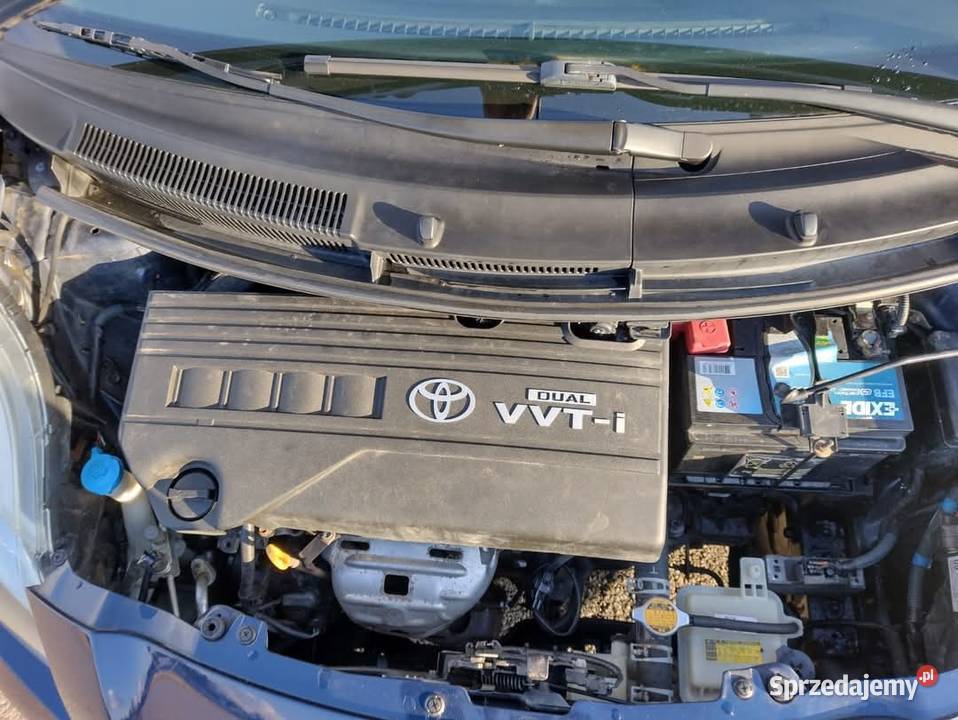 Toyota Yaris 13 benz bezwypadkowa bezawaryjnabez klimatyzacja podkarpackie Stalowa Wola sprzedam