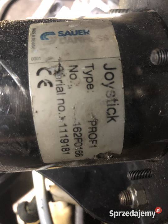 Joystick danfoss danfos prof 1 prawy 5 guzikow Dobrodzień