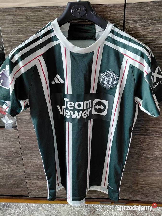 Sprzedam koszulkę Manchester United Adidas Łuków