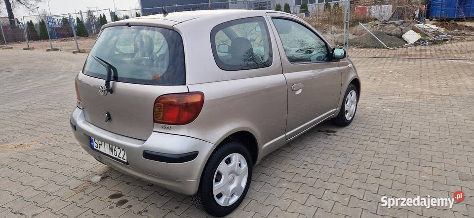 Toyota Yaris 1wlasciel automat polski salon Bytom