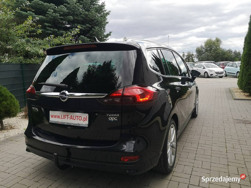 Opel Zafira 14Turbo 140 OPC Klimatronic Tempomat światła LED Strzegom