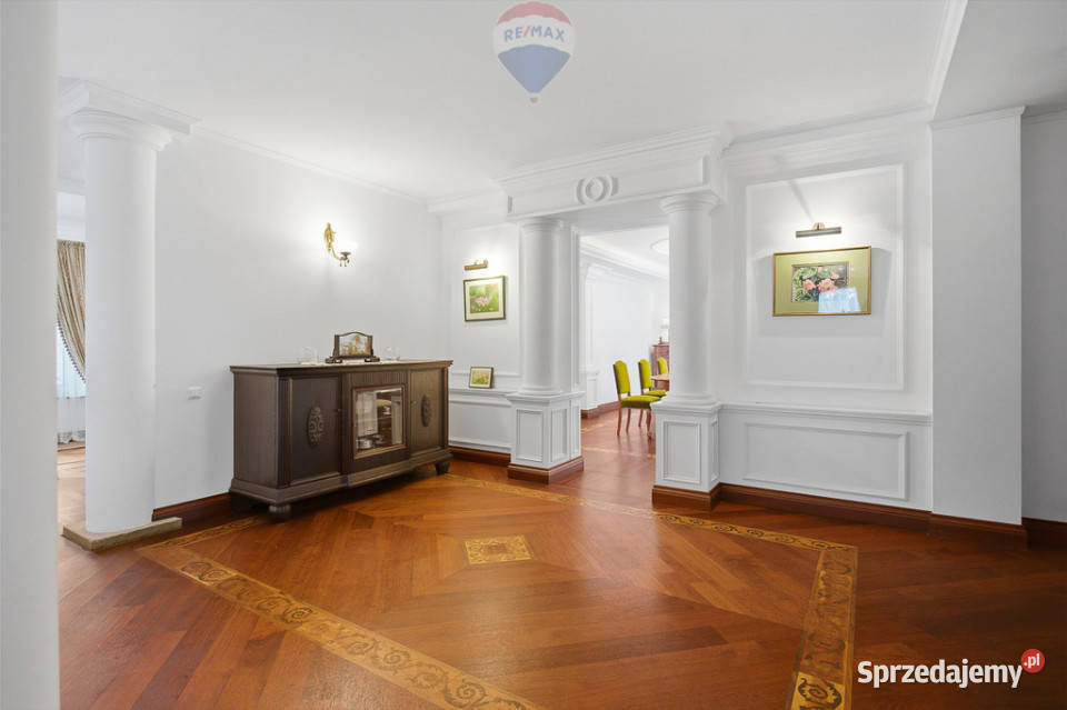 Luksusowa rezydencja z basenem i bacówką 12 ha papa Jadwinin sprzedam