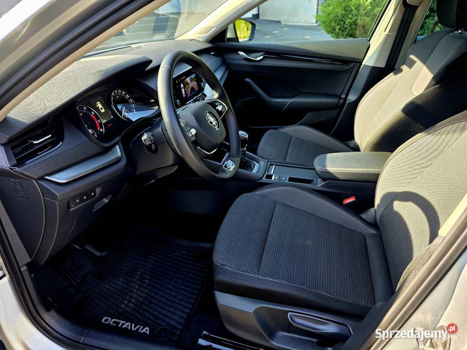 SKODA Octavia 15 TSI Ambition ACT 150 Full LED srebrny śląskie Będzin
