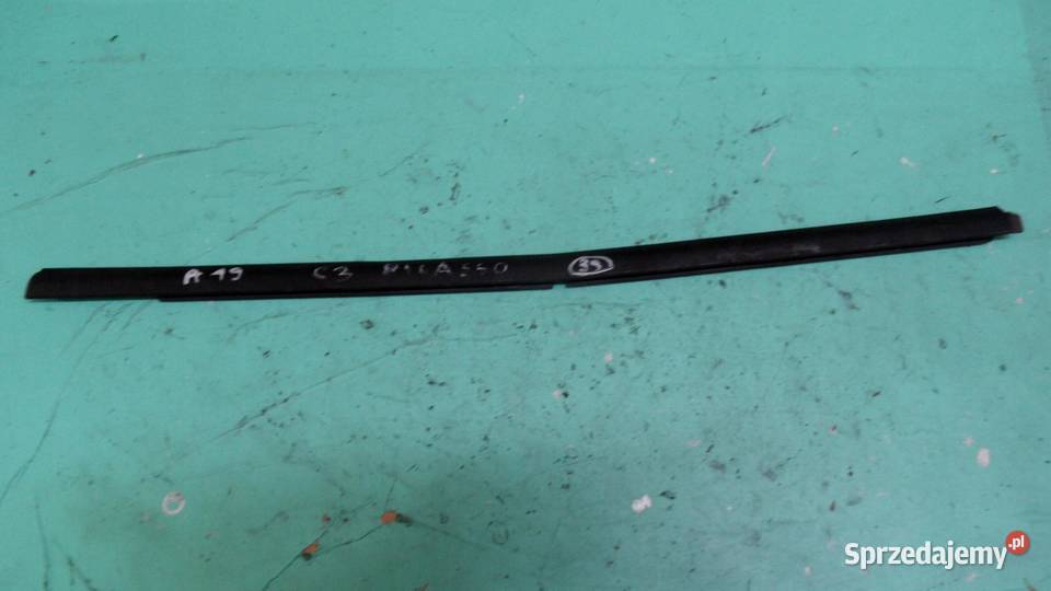 CITROEN C3 PICASSO 10r listwa zgarniająca drzwi